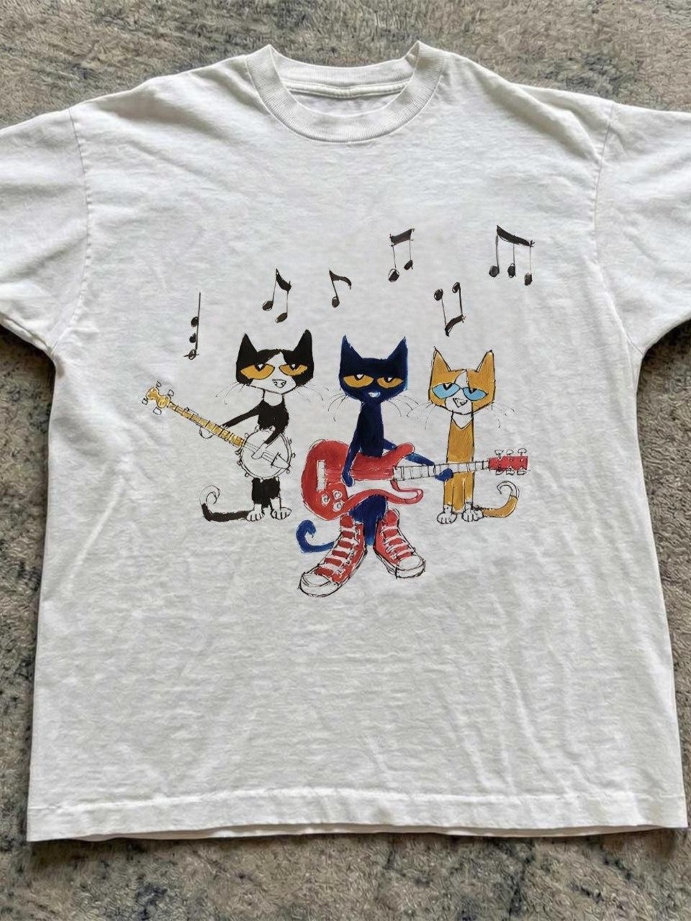 Gildan White Graphic Tee with Trio of Musical Cats
